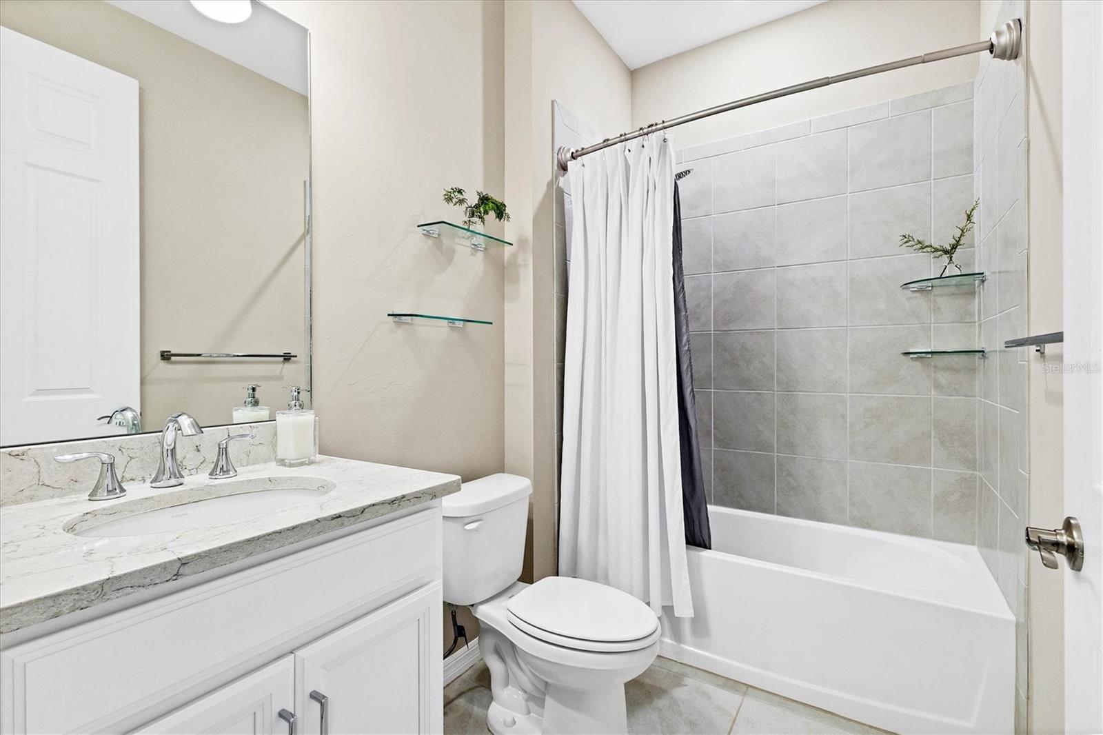 TOSCANA ISLES PH 5 UN 2 - Residential