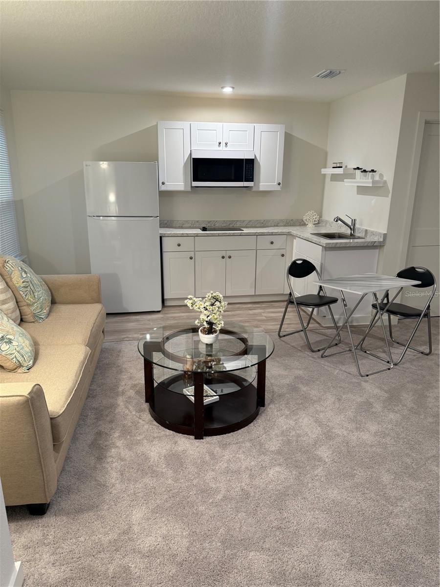 TRINITY PLACE PH 1 - Residential Lease