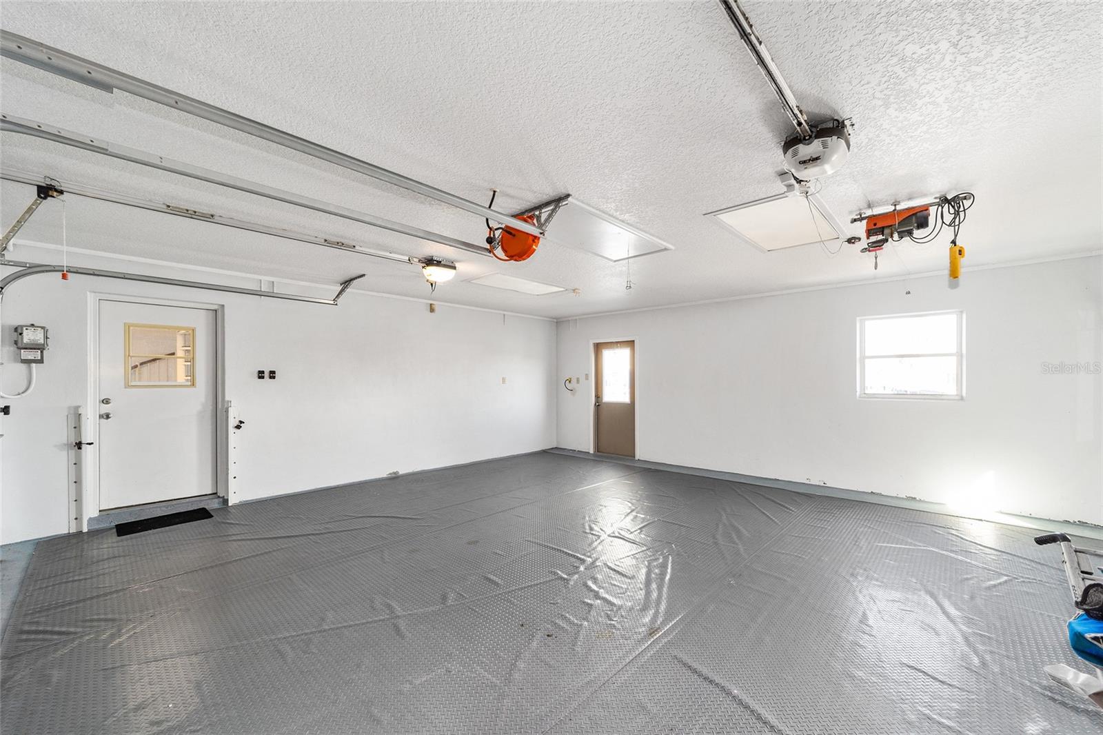 PARADISE ISLE UNREC SUB - Residential