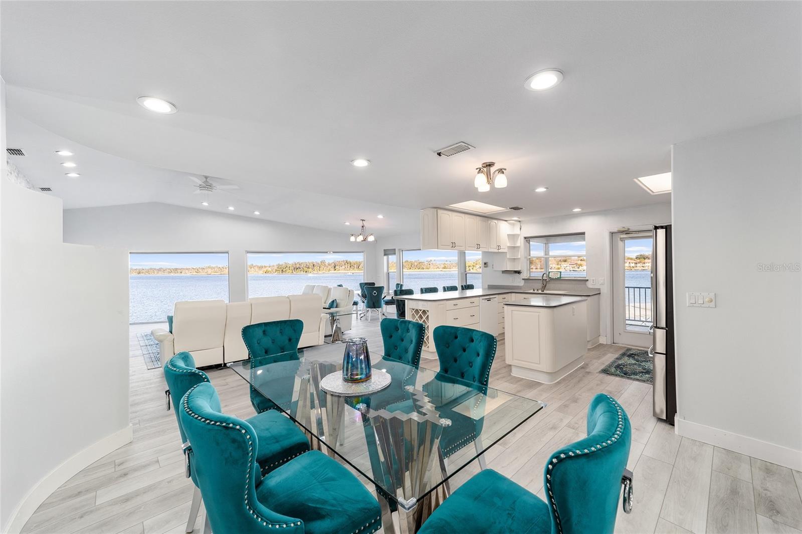 PARADISE ISLE UNREC SUB - Residential