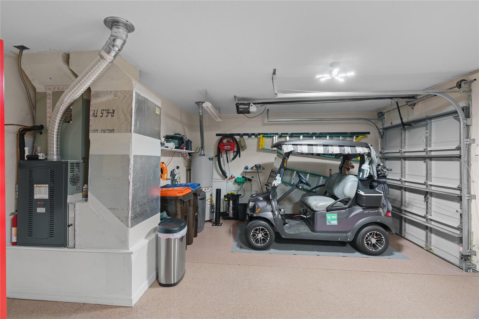 SUMMERGLEN - Residential