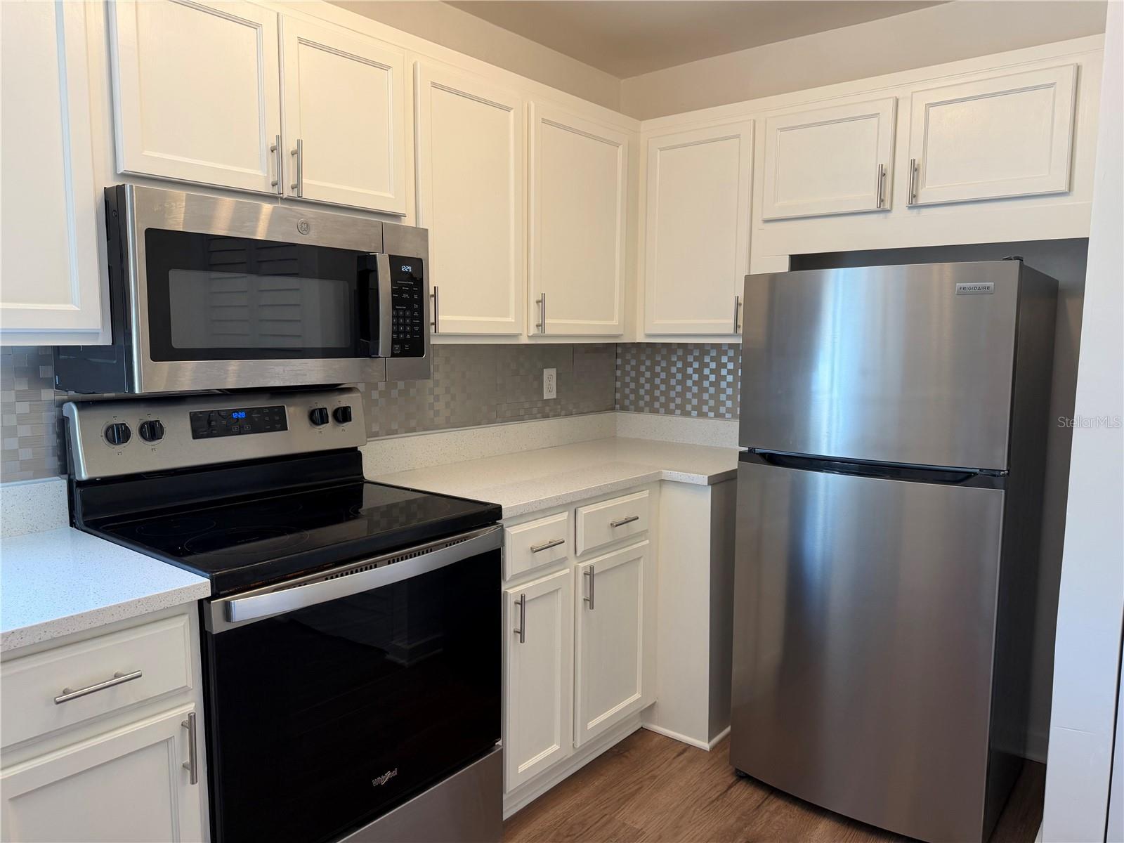 GLEN THE - Residential