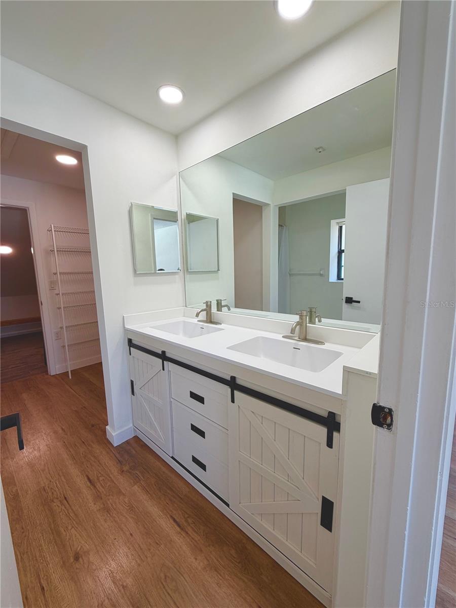 GLEN THE - Residential