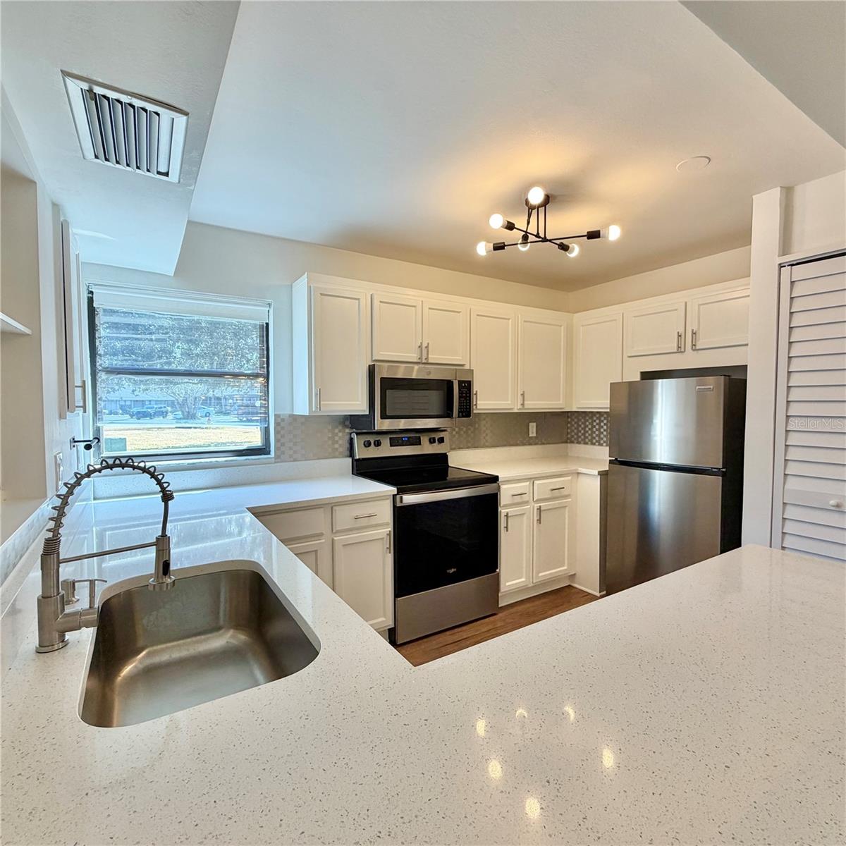 GLEN THE - Residential