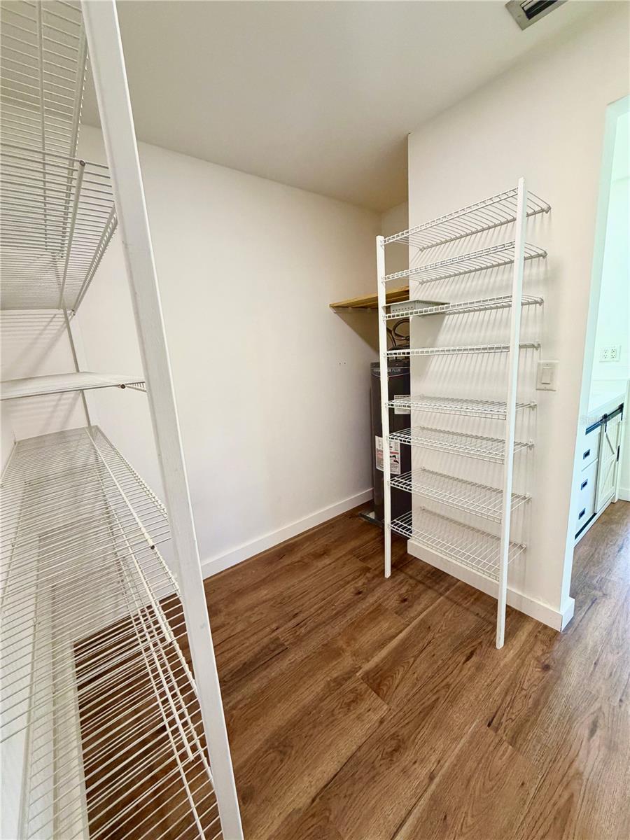 GLEN THE - Residential