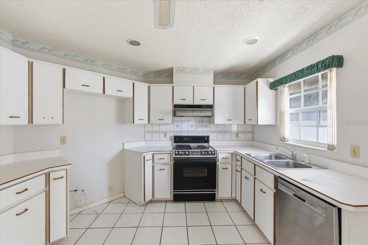 SEA COLONY SUB - Residential