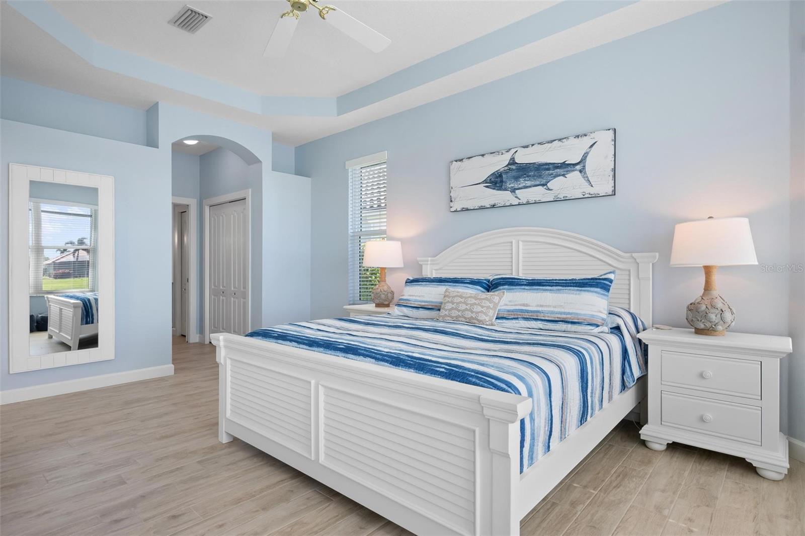 PELICAN POINTE GOLF & COUNTRY CLUB - Residential