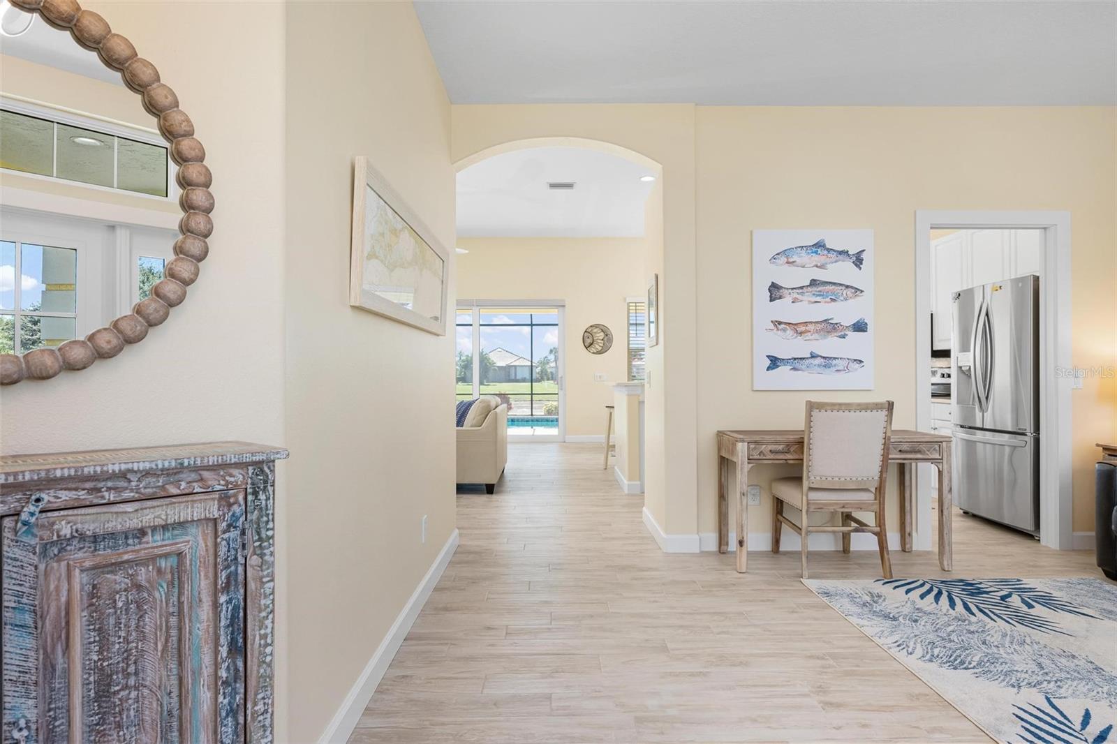 PELICAN POINTE GOLF & COUNTRY CLUB - Residential