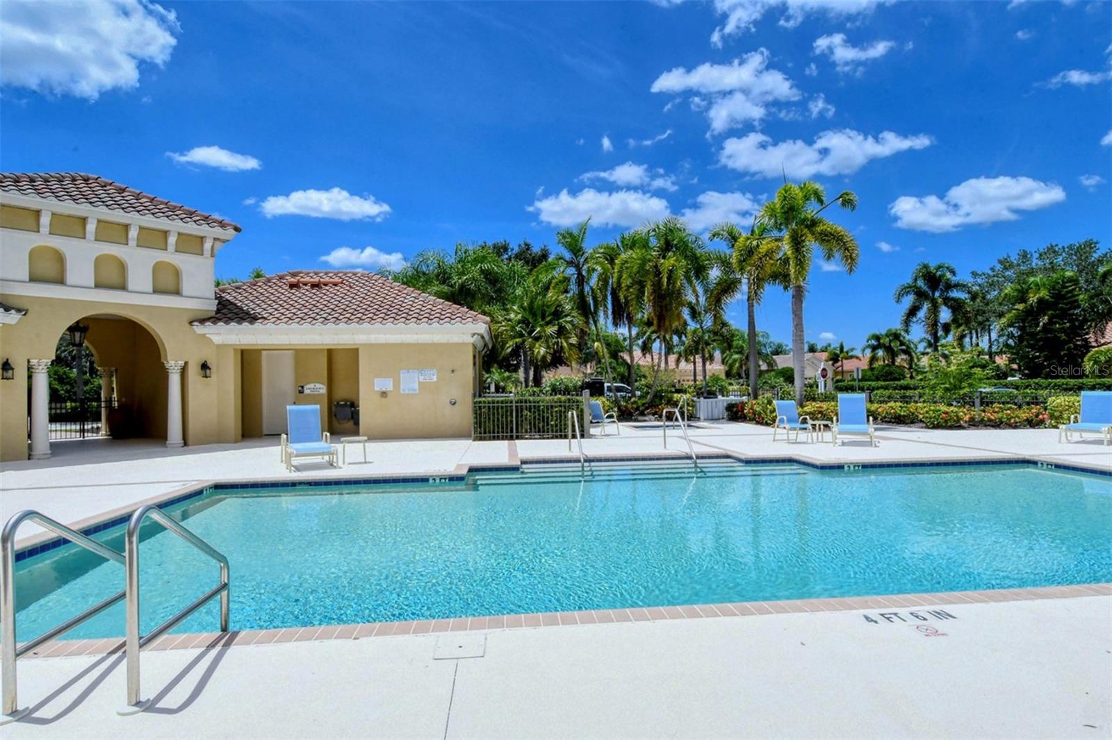 LAKEWOOD RANCH COUNTRY CLUB VILLAGE AA 1&2 - Residential