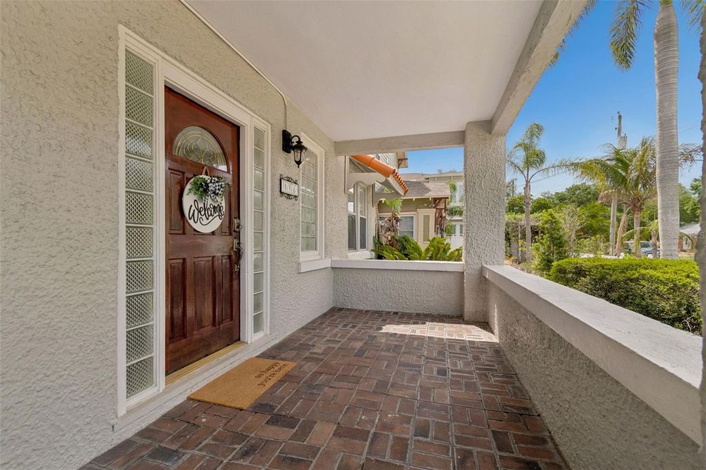 Photo of 2502 W North A Street, Tampa, FL 33609 (MLS # TB8500832)