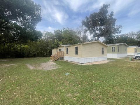 Tiny photo for 1001 77th Street, Ocala, FL 34476 (MLS # OM716915)