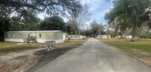 Photo of 1001 77th Street, Ocala, FL 34476 (MLS # OM716915)