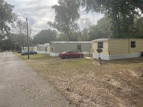 Tiny photo for 1001 77th Street, Ocala, FL 34476 (MLS # OM716915)