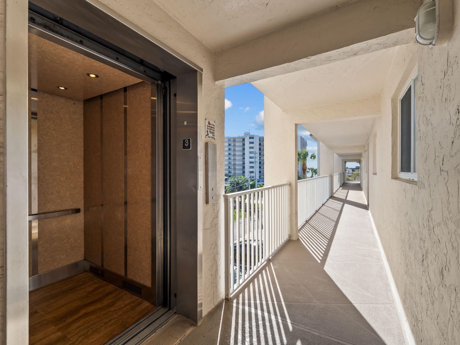 CASA SEVILLE - Residential