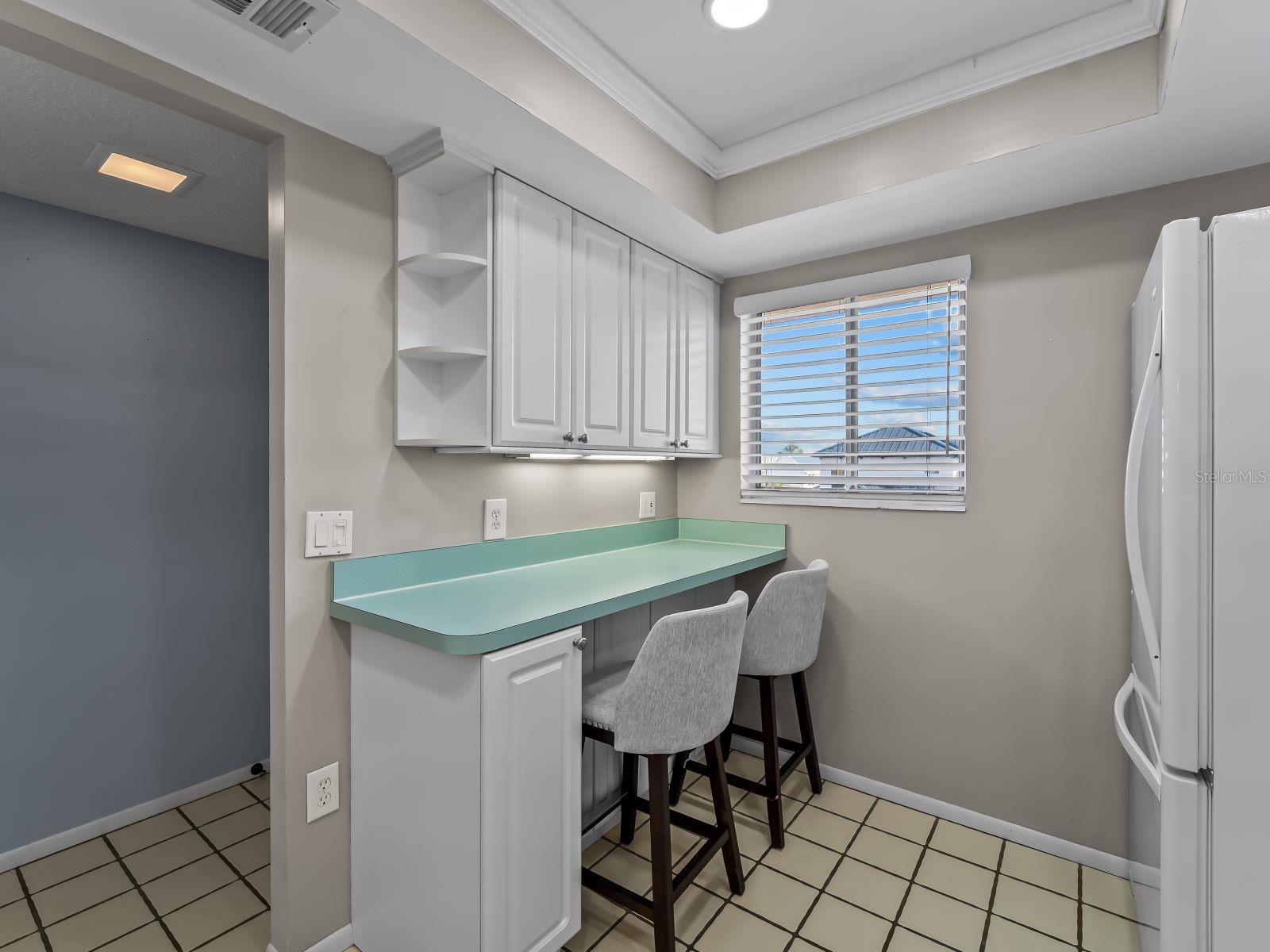 995 LAGUNA DRIVE 305