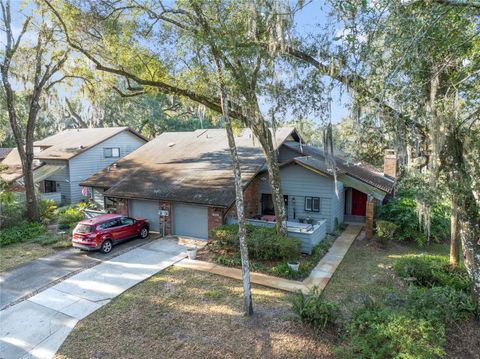 906 VILLAGE GREEN ROAD DELAND FL 32720