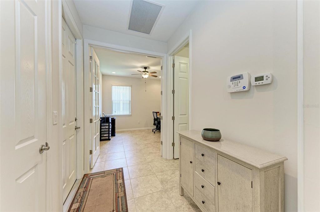 Photo of 11637 Parrotfish Street, Venice, FL 34292 (MLS # N6126218)