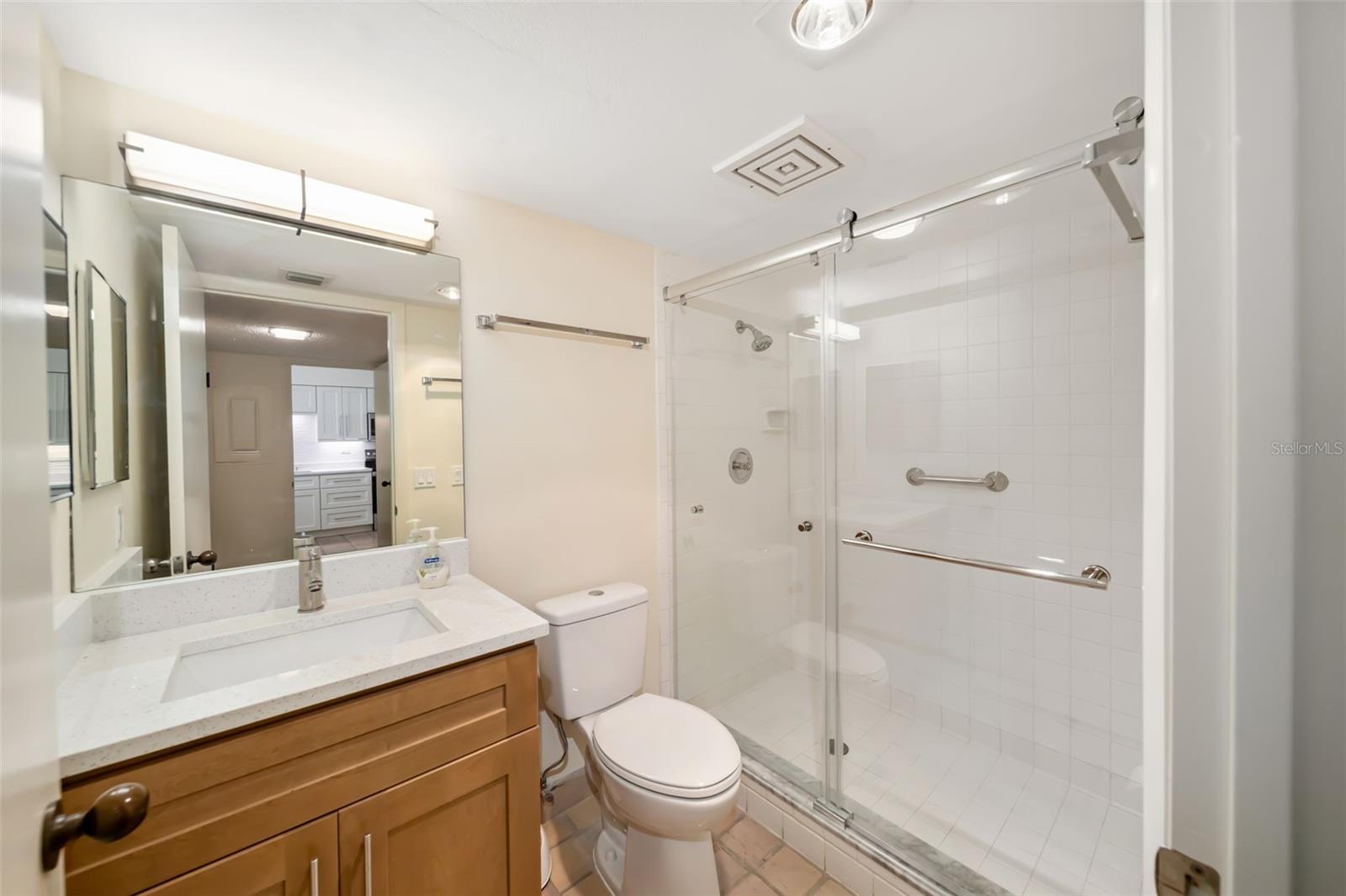 BAYPORT BCH & TEN PH E - Residential