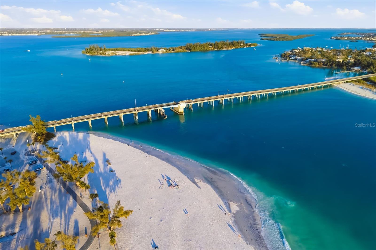 BAYPORT BCH & TEN PH E - Residential