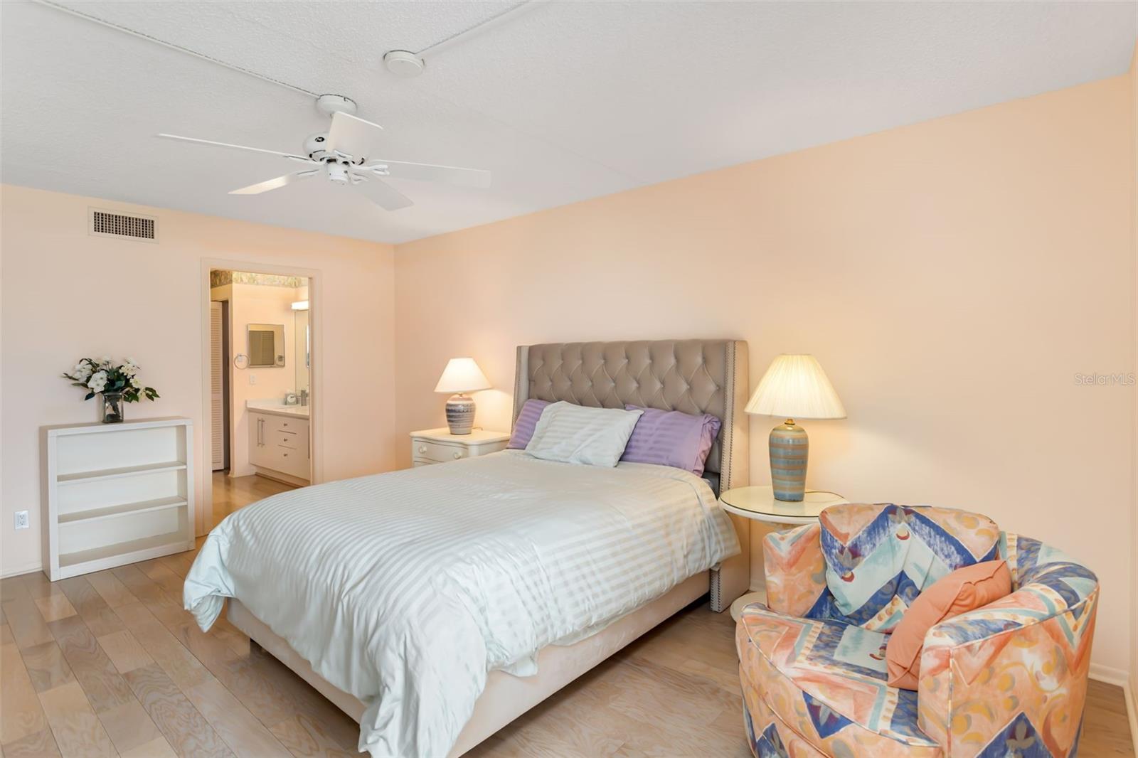 BAYPORT BCH & TEN PH E - Residential