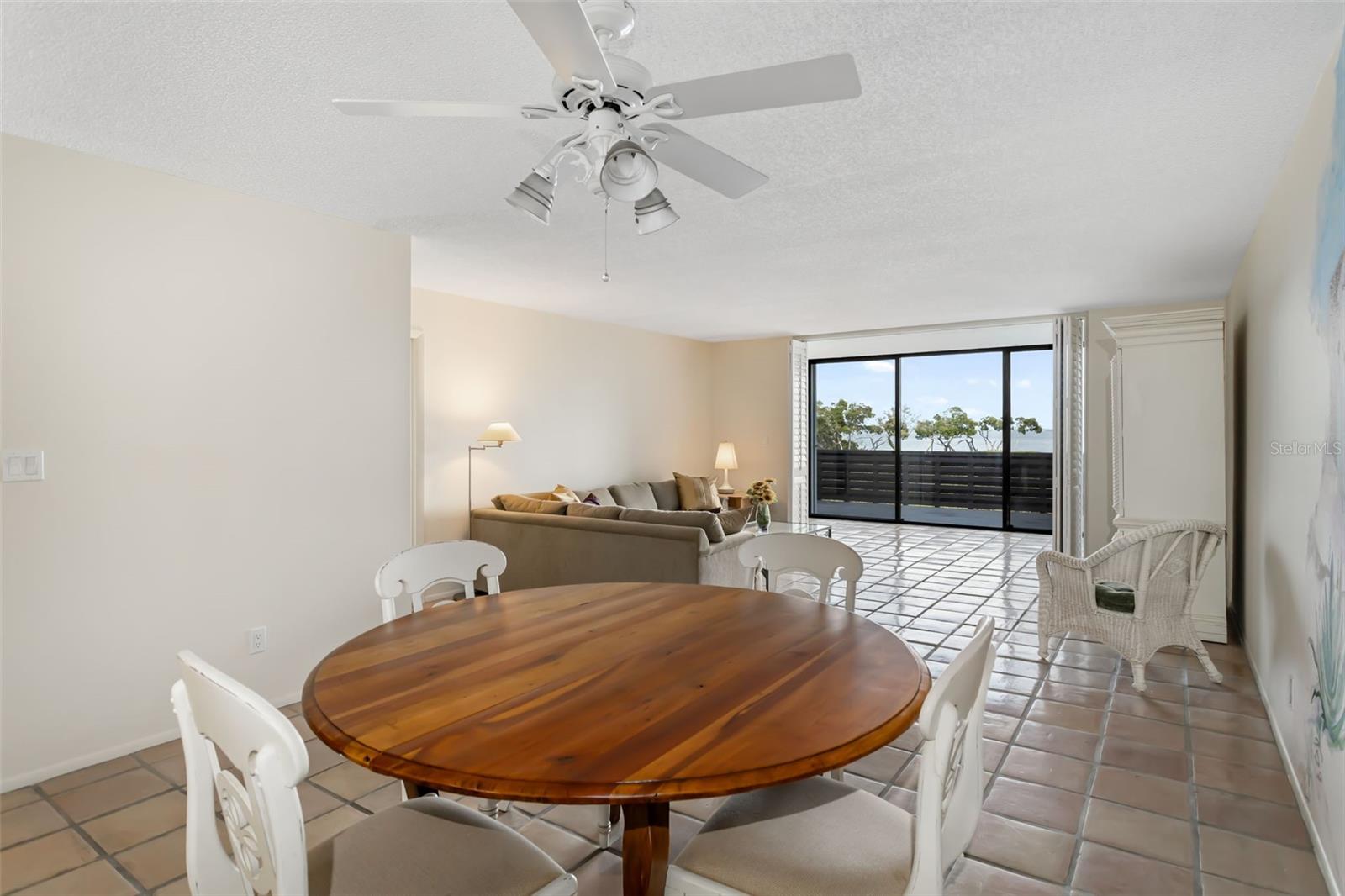 BAYPORT BCH & TEN PH E - Residential