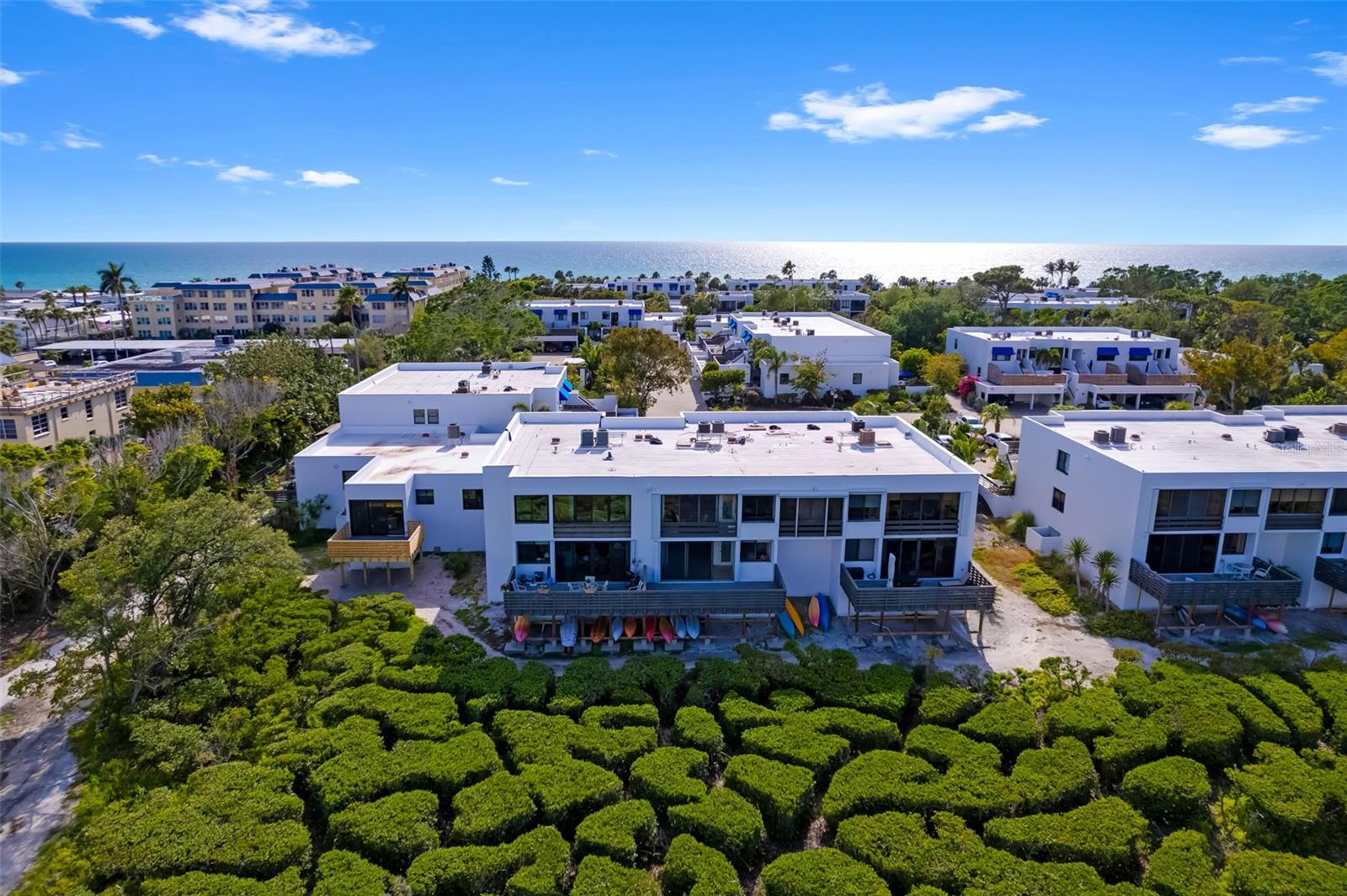 BAYPORT BCH & TEN PH E - Residential