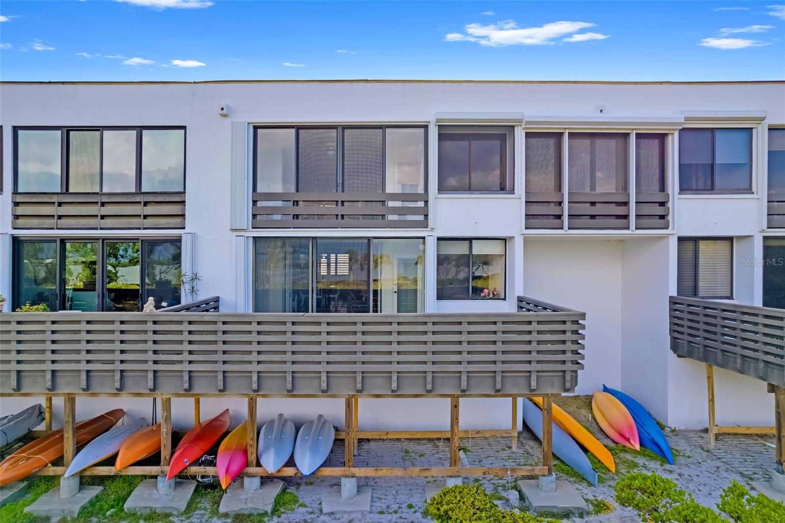 BAYPORT BCH & TEN PH E - Residential