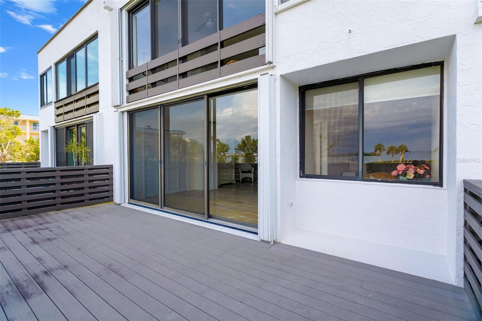 BAYPORT BCH & TEN PH E - Residential