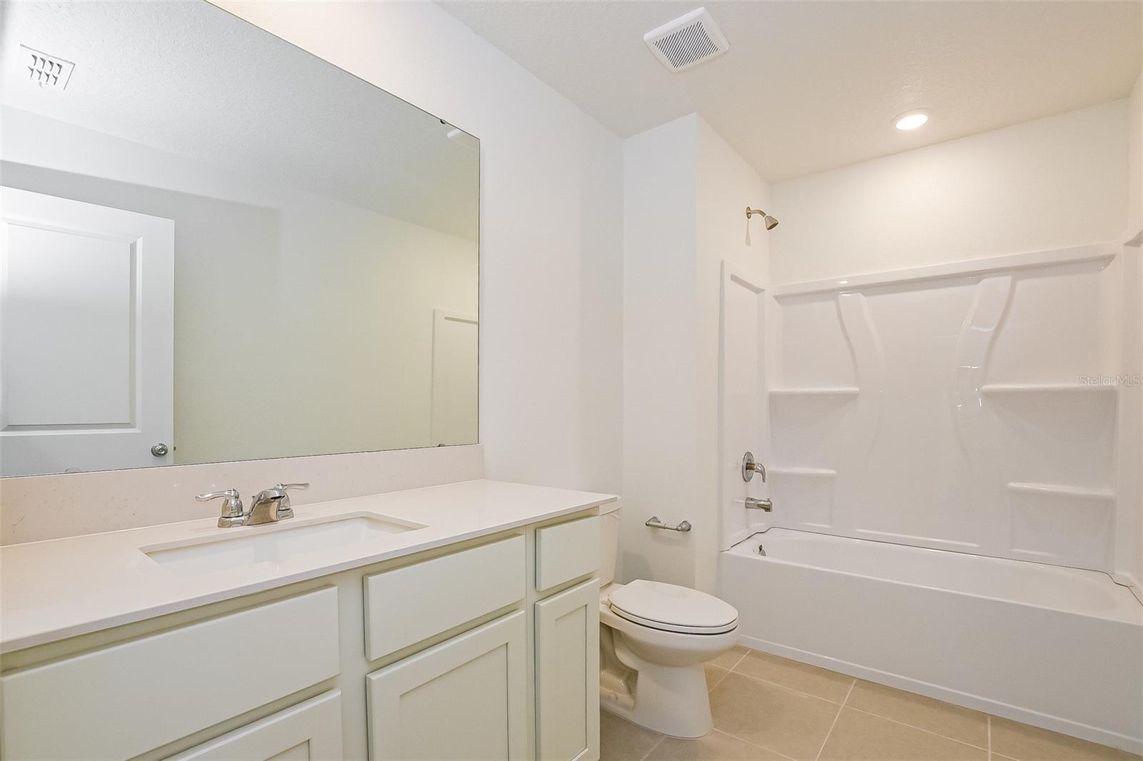 HAMILTON BLUFF SUB - Residential Lease