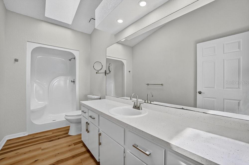 VILLAS AT RIVER OAKS UNREC - Residential Lease