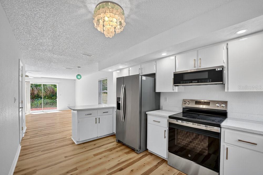 VILLAS AT RIVER OAKS UNREC - Residential Lease