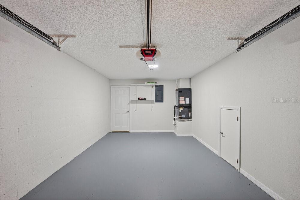 VILLAS AT RIVER OAKS UNREC - Residential Lease