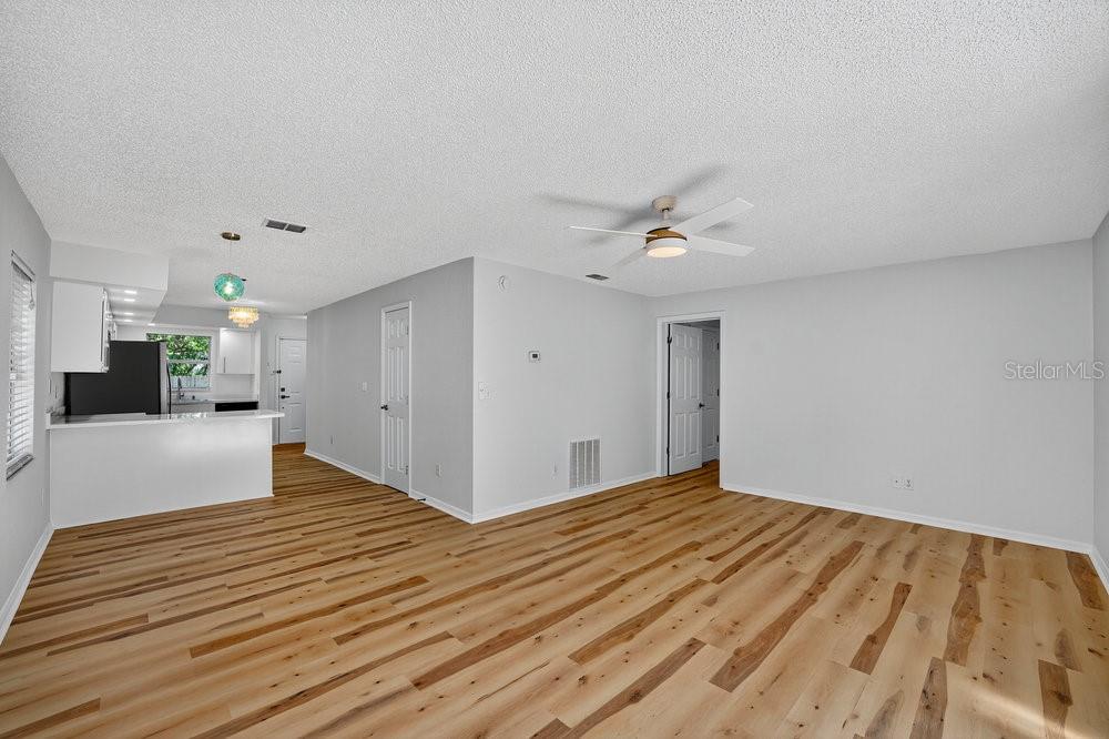 VILLAS AT RIVER OAKS UNREC - Residential Lease