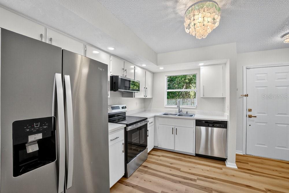 VILLAS AT RIVER OAKS UNREC - Residential Lease