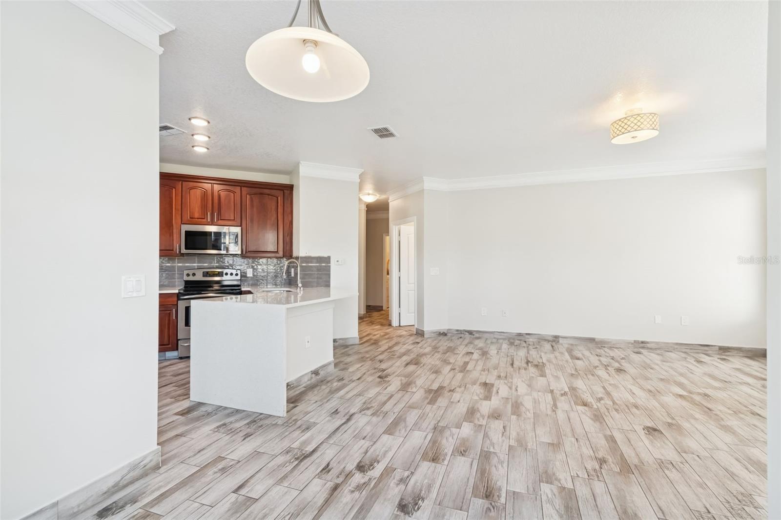 THE VILLAS CONDOS - Residential