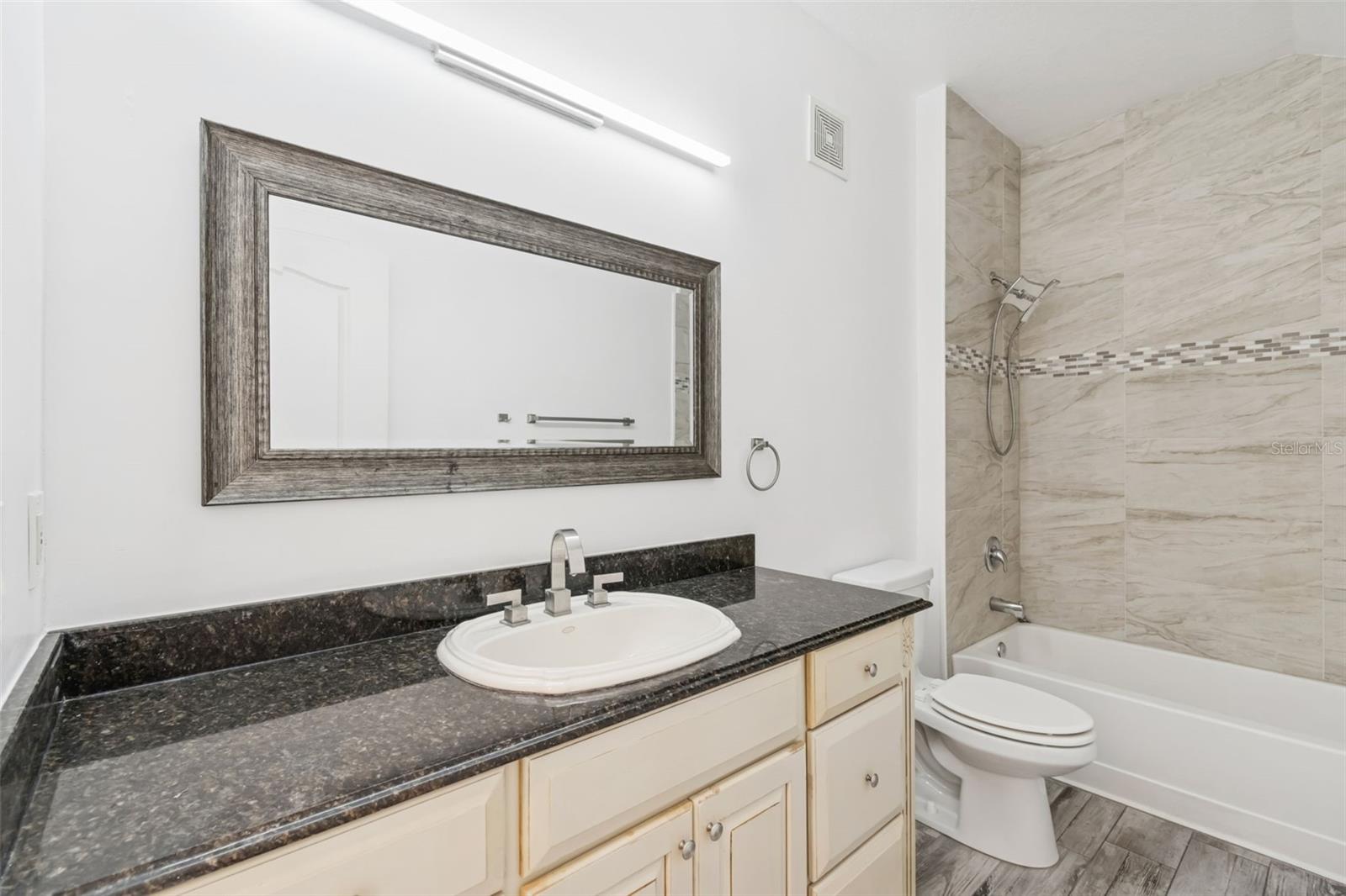 THE VILLAS CONDOS - Residential