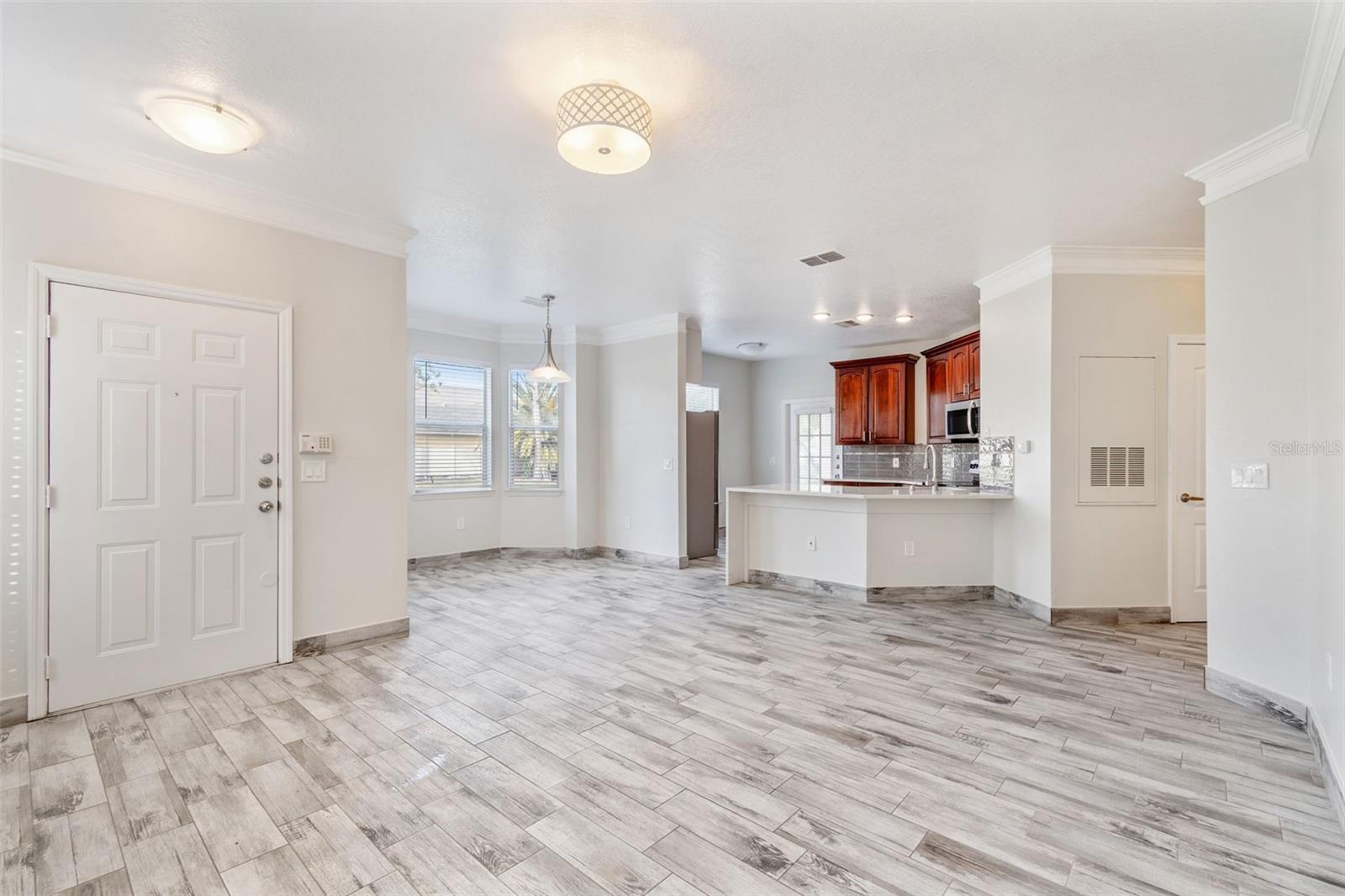 THE VILLAS CONDOS - Residential