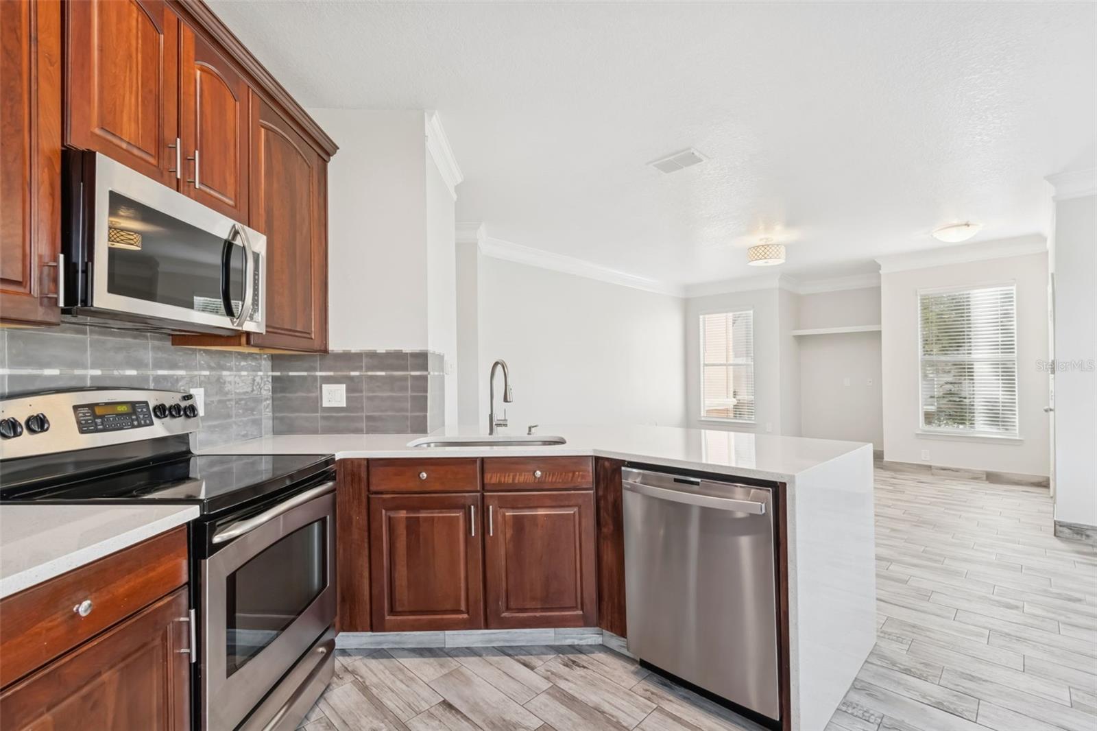 THE VILLAS CONDOS - Residential