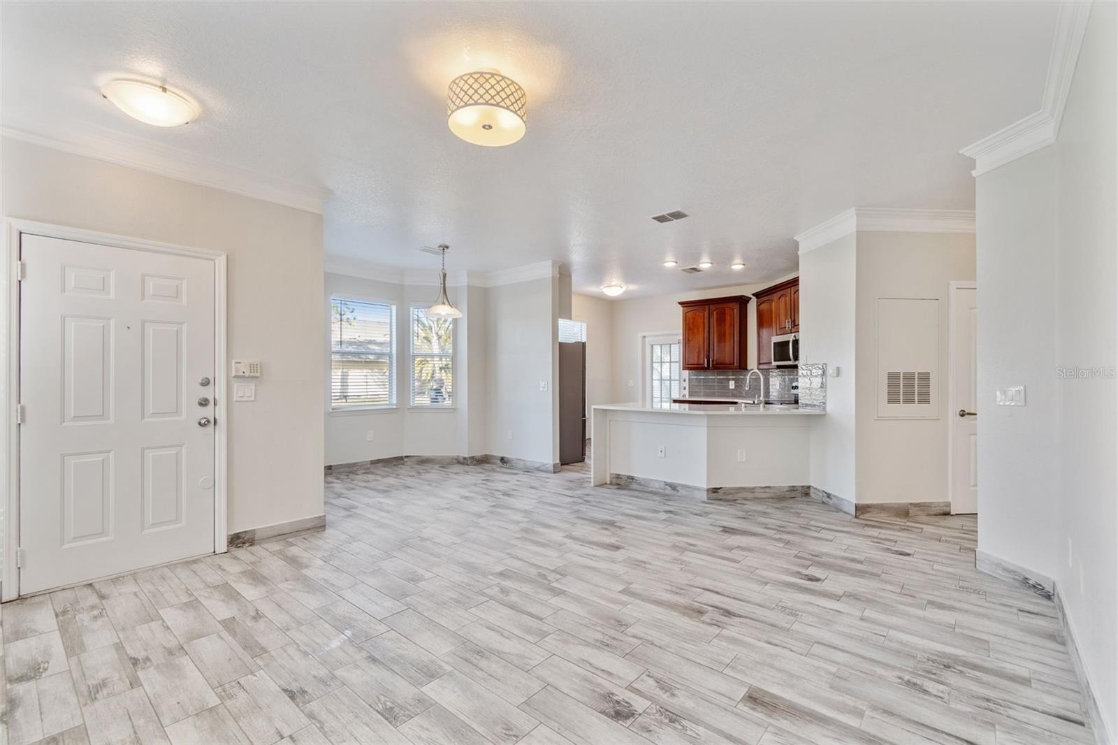 THE VILLAS CONDOS - Residential