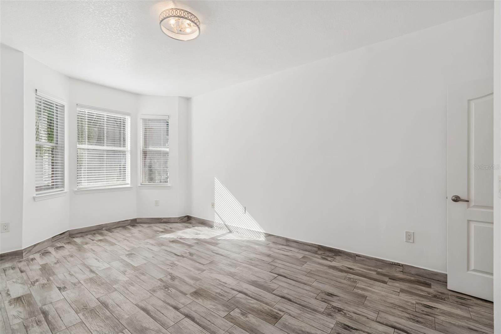 THE VILLAS CONDOS - Residential