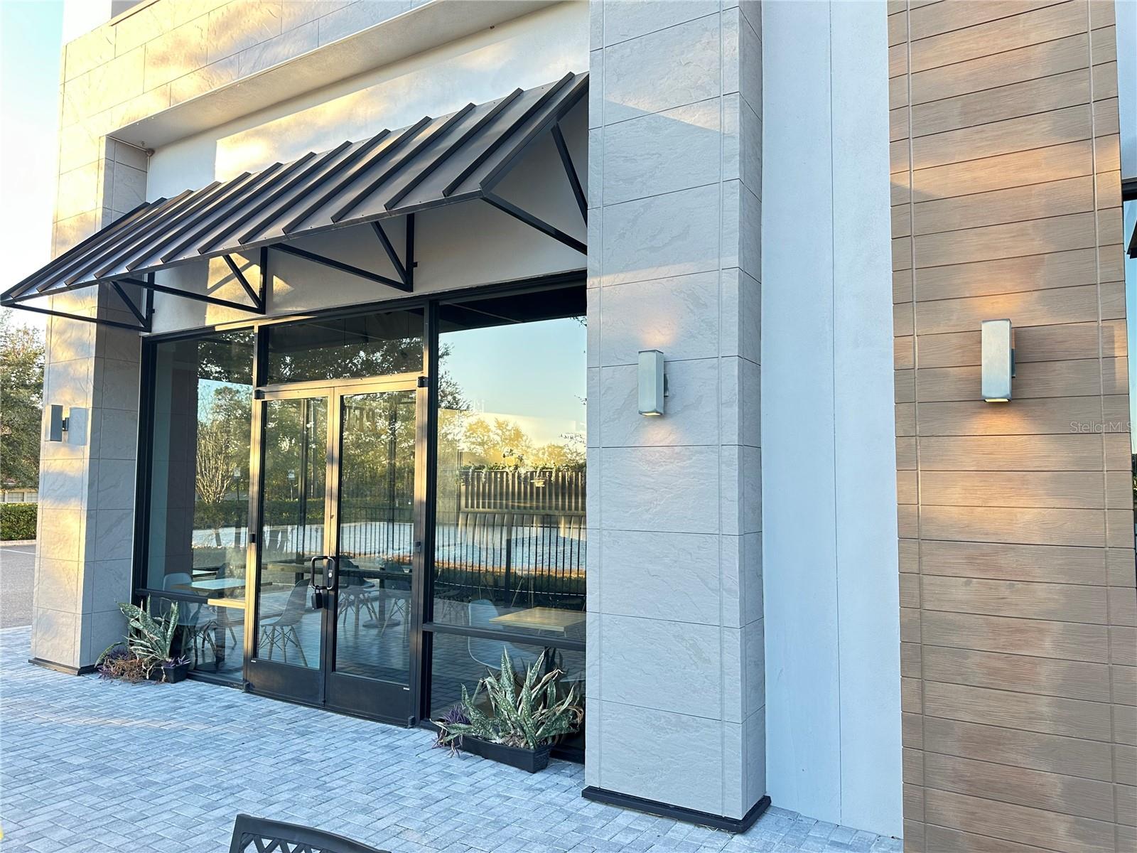 1711 AMAZING WAY 113