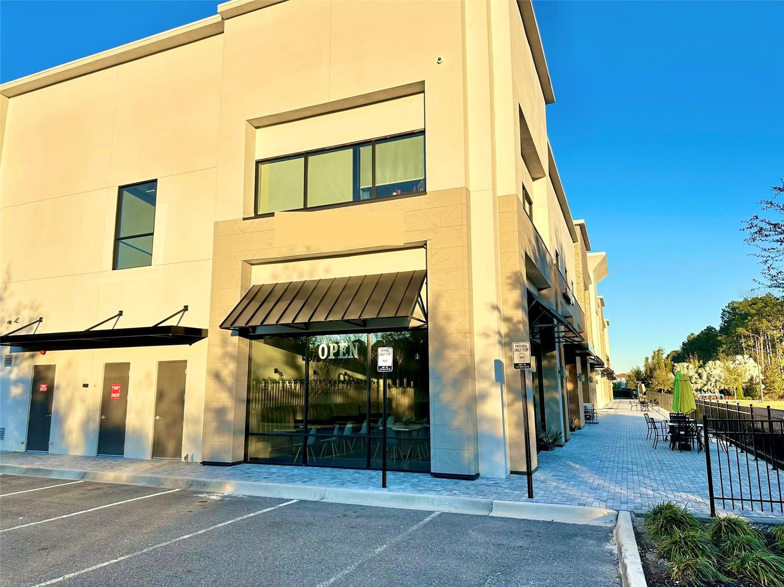 1711 AMAZING WAY 113