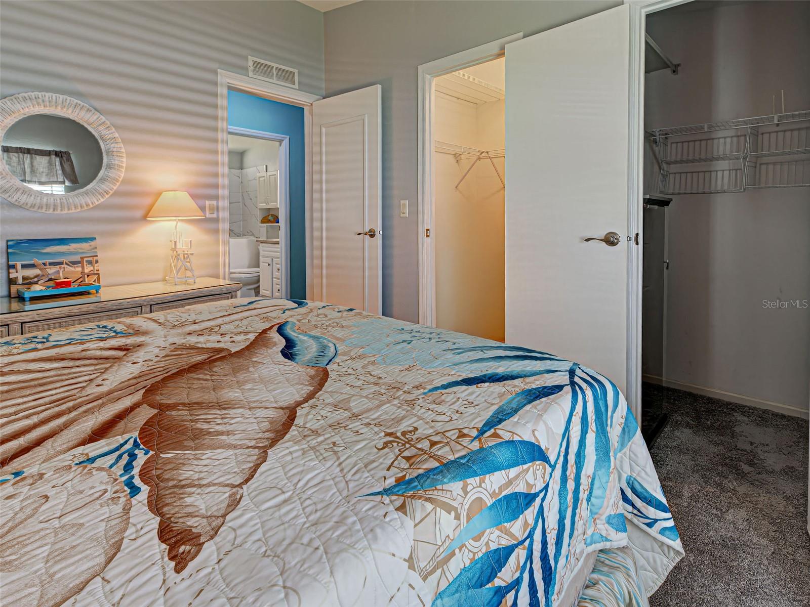 HOLIDAY PARK - Residential