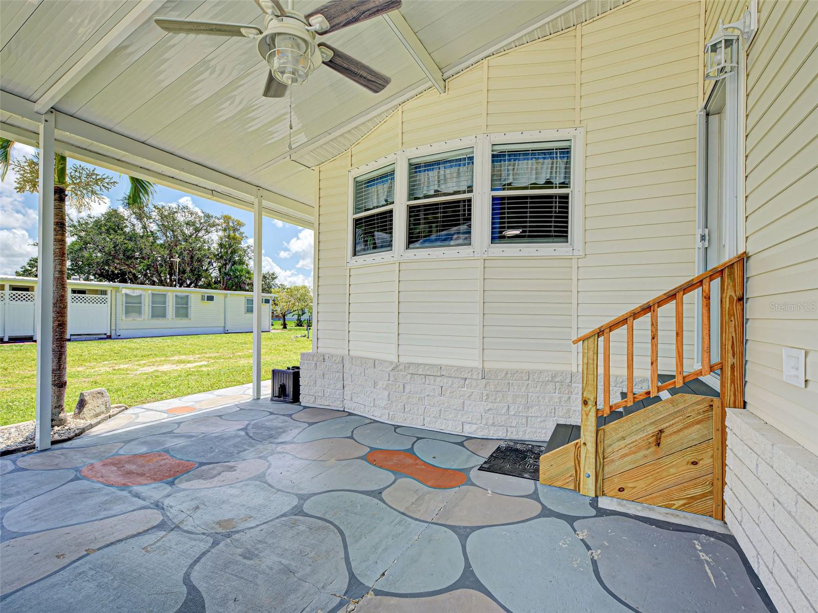 HOLIDAY PARK - Residential