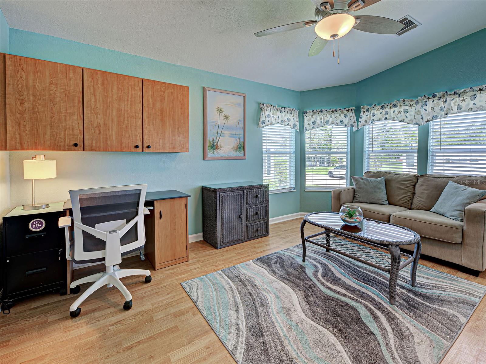 HOLIDAY PARK - Residential
