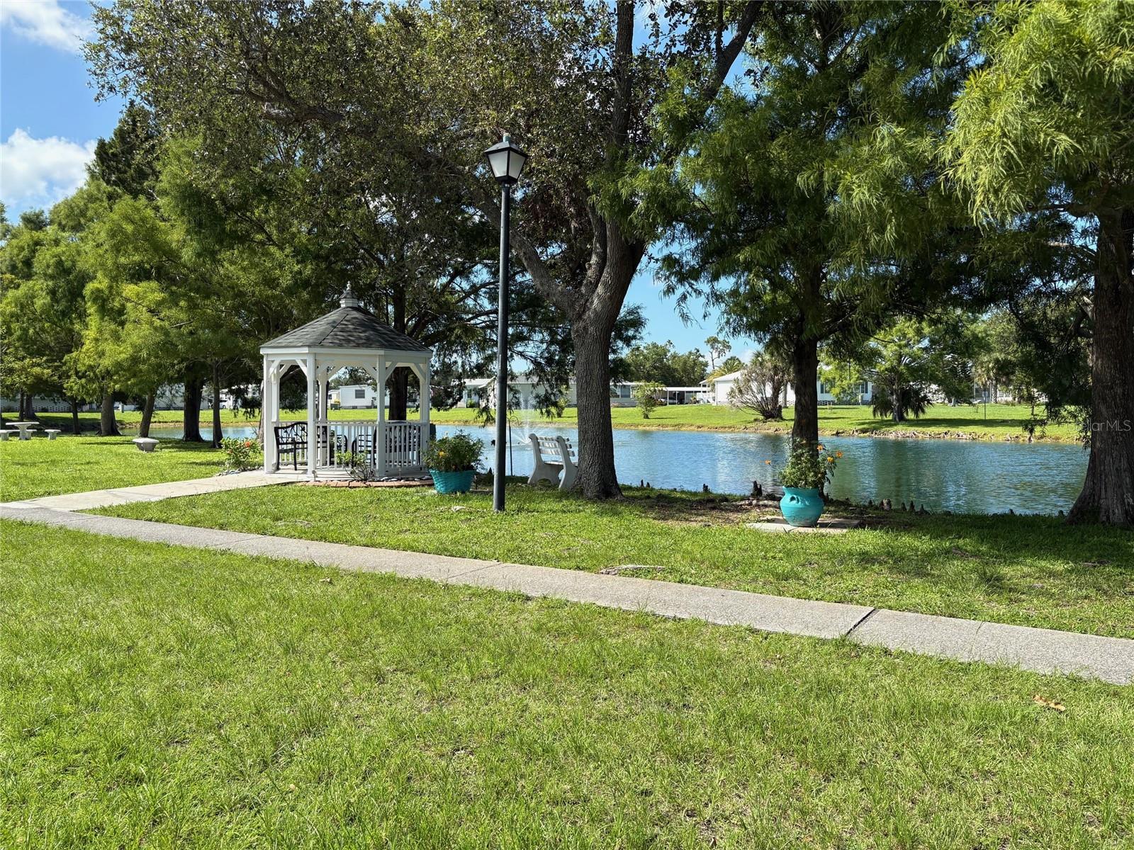 HOLIDAY PARK - Residential