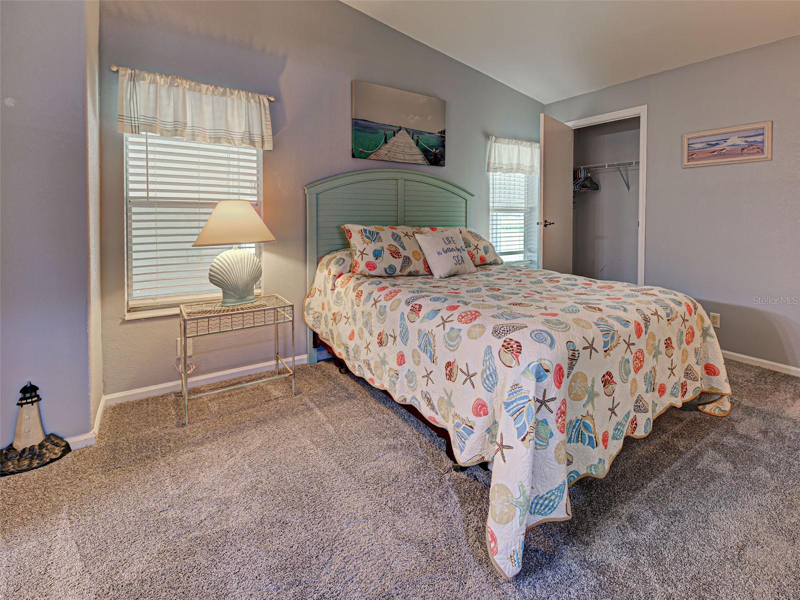 HOLIDAY PARK - Residential