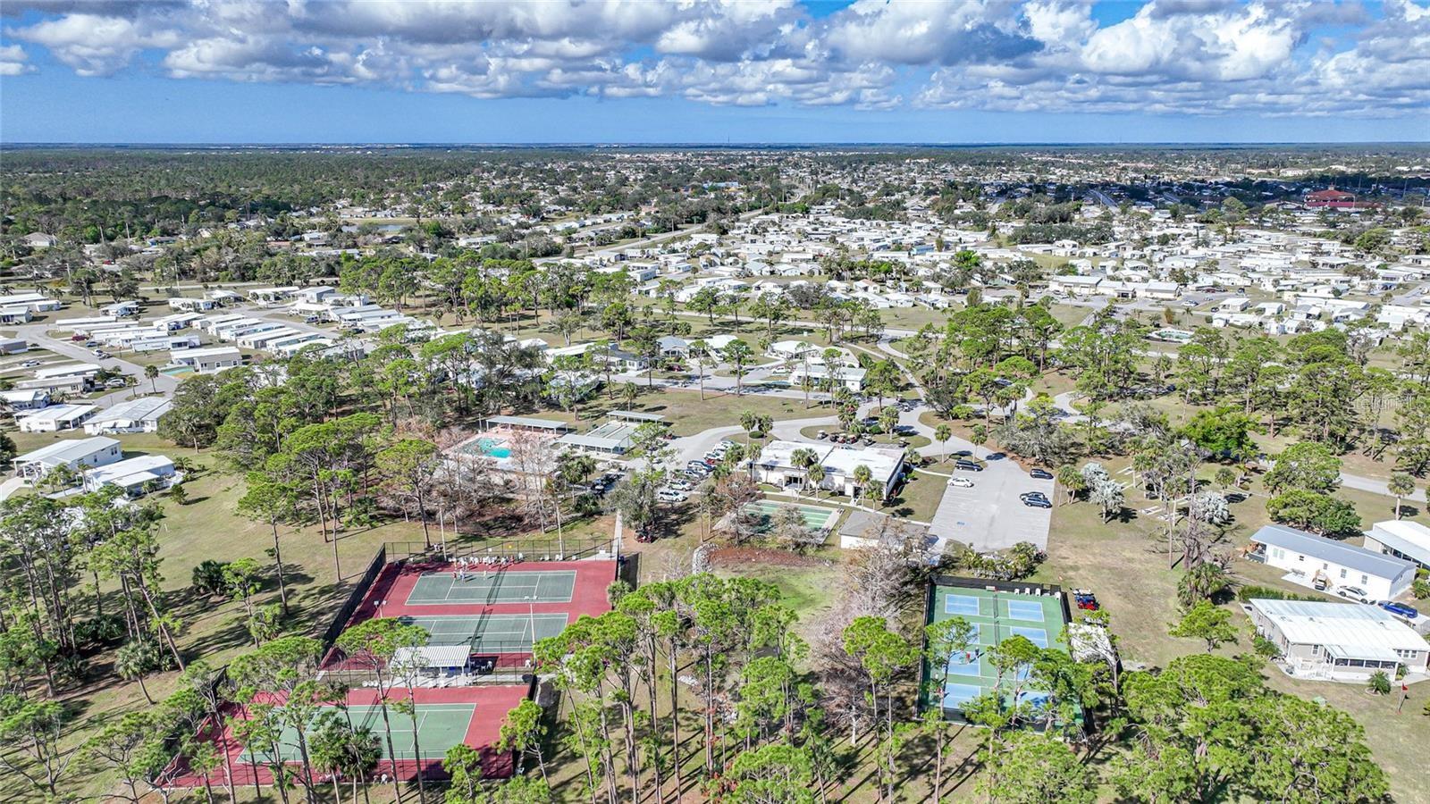 HOLIDAY PARK - Residential