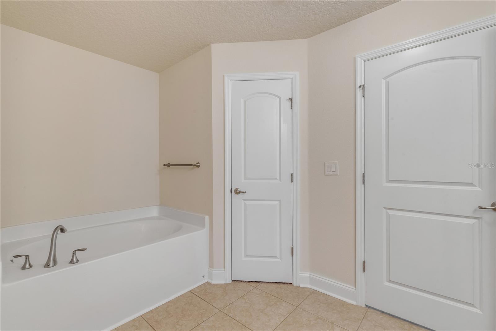 ROYAL PALMS SEC 33/PALM COAST - Residential