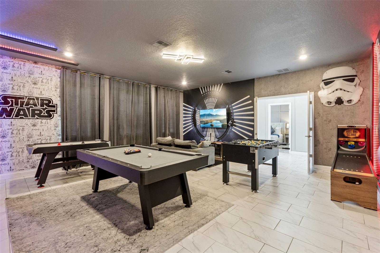 COVE AT STOREY LAKE III - Residential